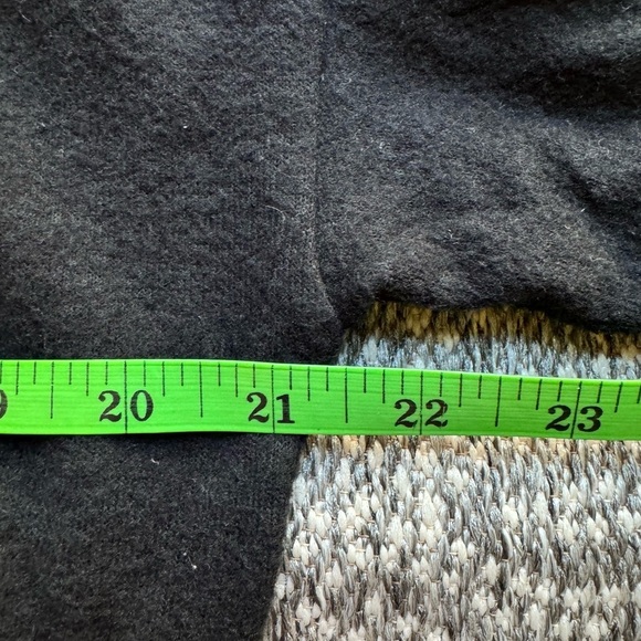 SOFT JOIE Maxi Long Sleeve Drawstring Black Dress w/ Slit - Picture 6 of 9